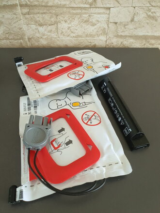 Chargepak - batéria + 2 páry elektród Lifepak CR PLUS