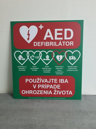 Edukačná tabuľa na stenu pre AED defibrilátor